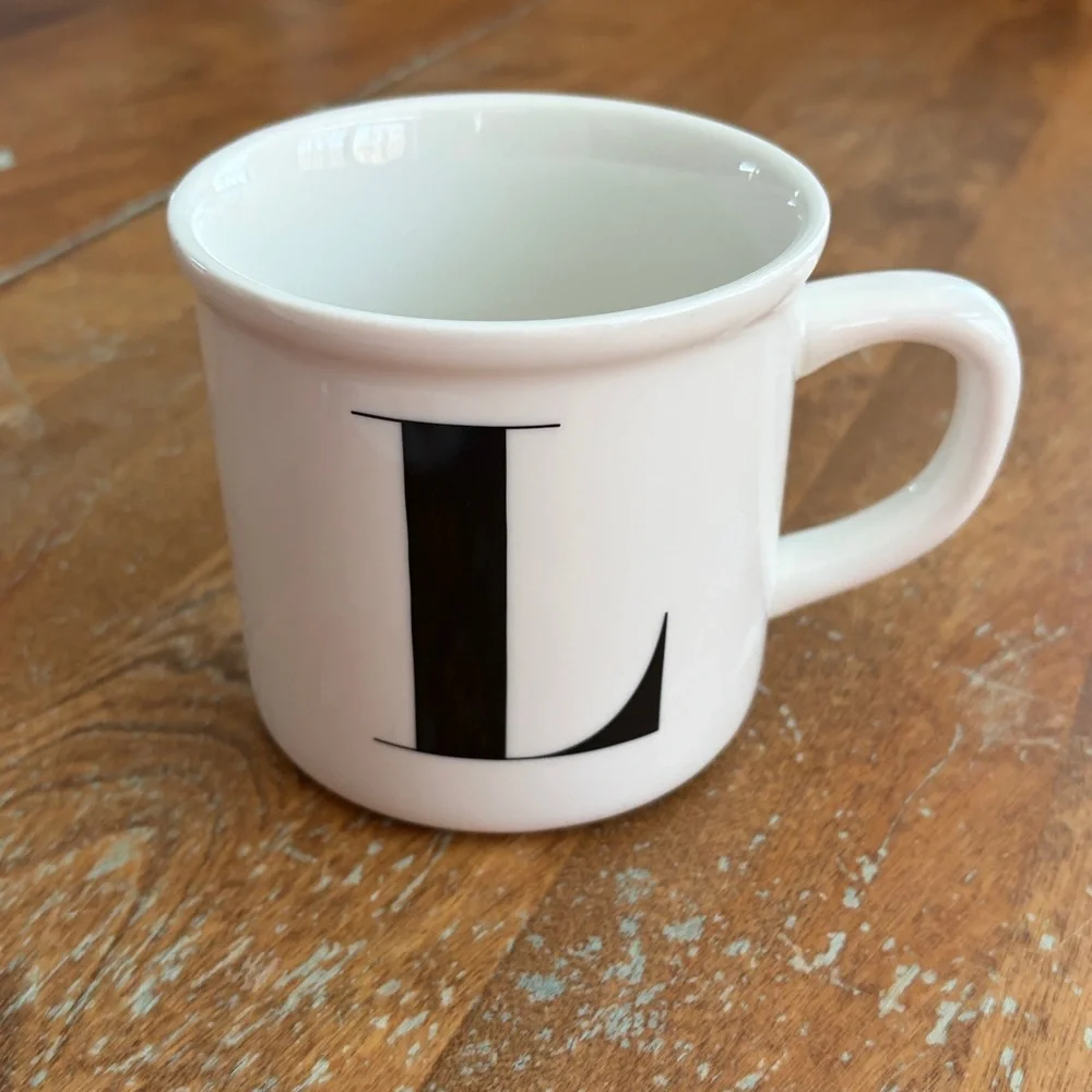 PB Initial “L” oversized mug